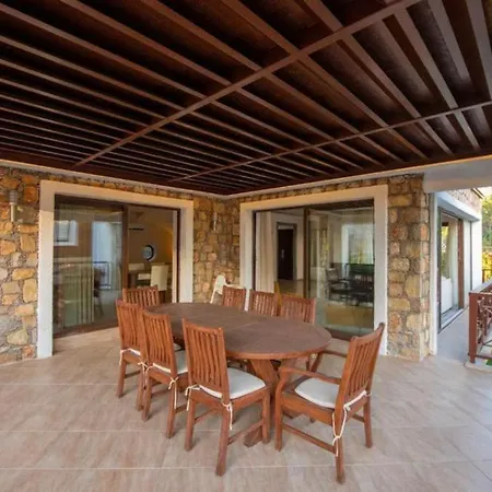 Villa Dilara Goecek'te Luex