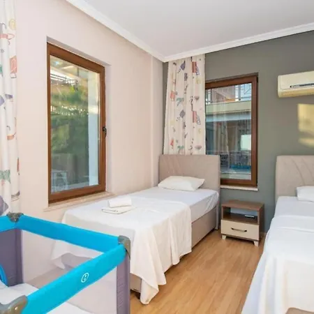 Dilara Goecek'te Luex Villa *